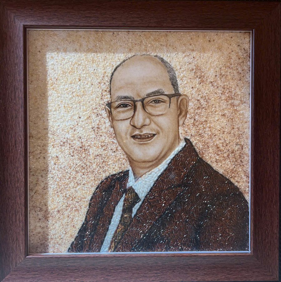 Tranh gạo chân dung